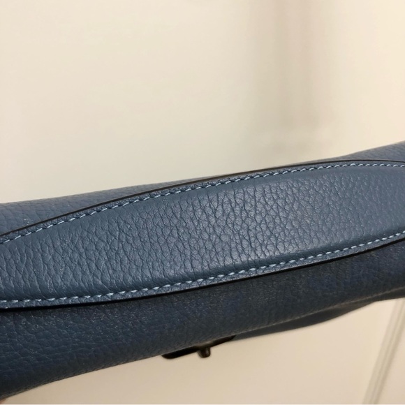 Coach Cassie 19 Crossbody - Picture 8 of 16